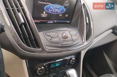 Позашляховик / Кросовер Ford Escape 2013 в Іршаві