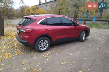 Внедорожник / Кроссовер Ford Escape 2020 в 