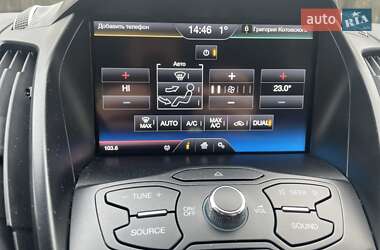 Внедорожник / Кроссовер Ford Escape 2014 в 