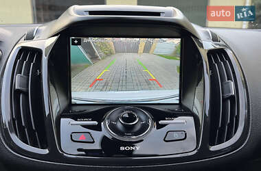 Внедорожник / Кроссовер Ford Escape 2015 в 