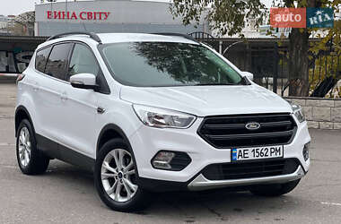 Позашляховик / Кросовер Ford Escape 2016 в Запоріжжі