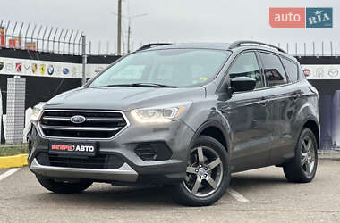 Позашляховик / Кросовер Ford Escape 2017 в Києві