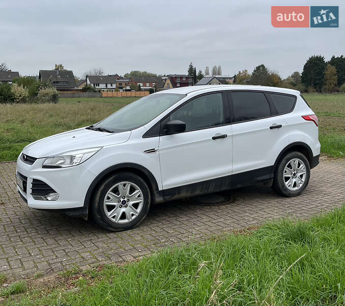 Позашляховик / Кросовер Ford Escape 2013 в 