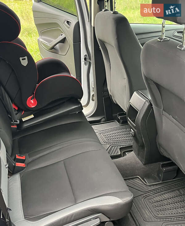 Внедорожник / Кроссовер Ford Escape 2013 в Любомле