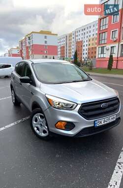 Внедорожник / Кроссовер Ford Escape 2016 в 