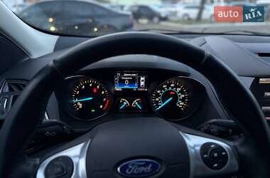 Внедорожник / Кроссовер Ford Escape 2014 в Черновцах