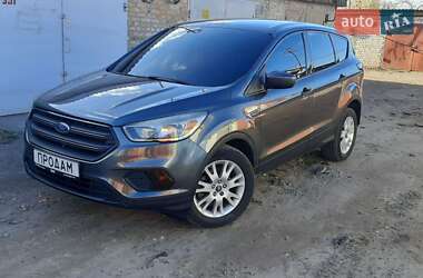 Внедорожник / Кроссовер Ford Escape 2017 в Золотоноше