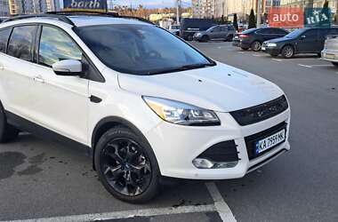 Внедорожник / Кроссовер Ford Escape 2015 в Киеве