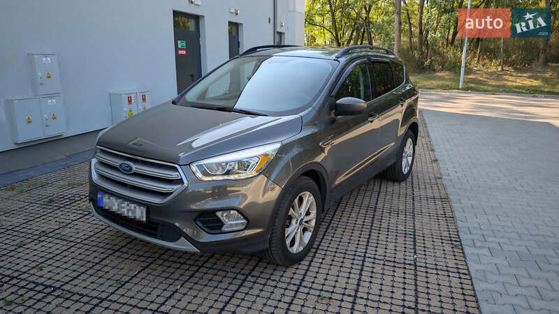 Внедорожник / Кроссовер Ford Escape 2017 в Тернополе