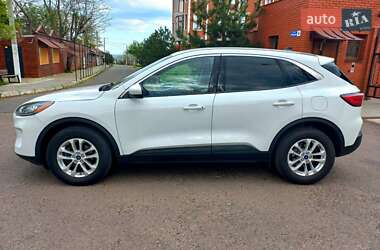 Внедорожник / Кроссовер Ford Escape 2019 в 