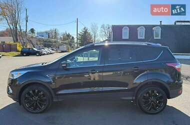 Внедорожник / Кроссовер Ford Escape 2019 в 