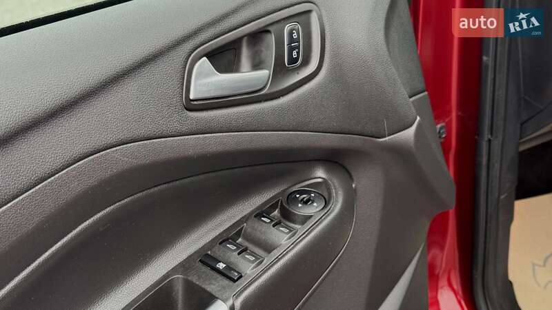 Внедорожник / Кроссовер Ford Escape 2016 в Белой Церкви