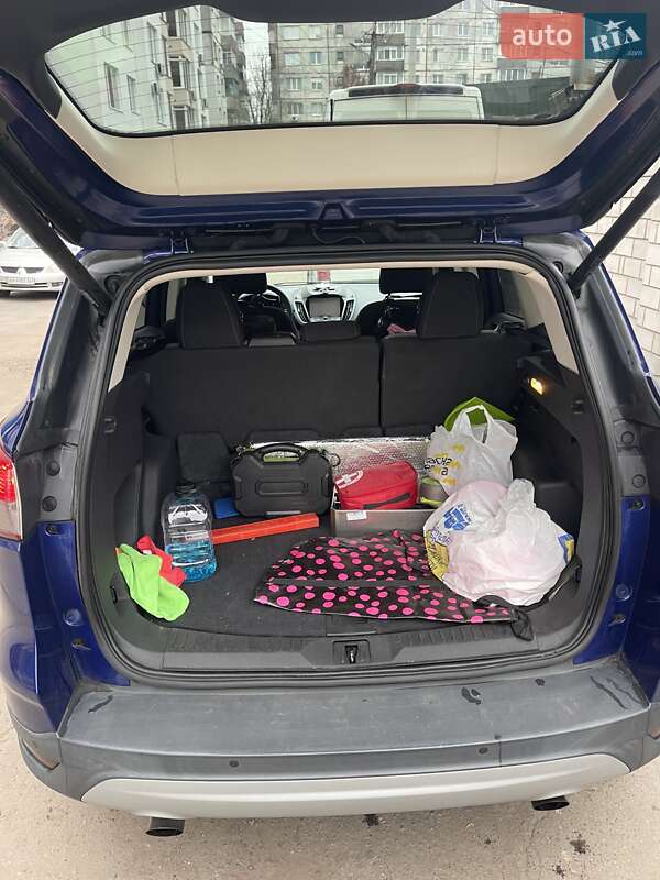 Внедорожник / Кроссовер Ford Escape 2015 в Житомире