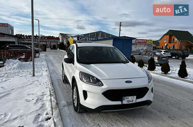 Внедорожник / Кроссовер Ford Escape 2022 в 