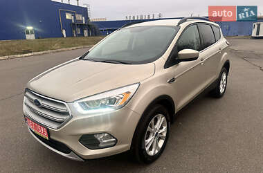 Позашляховик / Кросовер Ford Escape 2017 в Кривому Розі