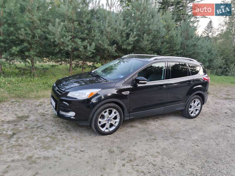 Внедорожник / Кроссовер Ford Escape 2015 в Долине