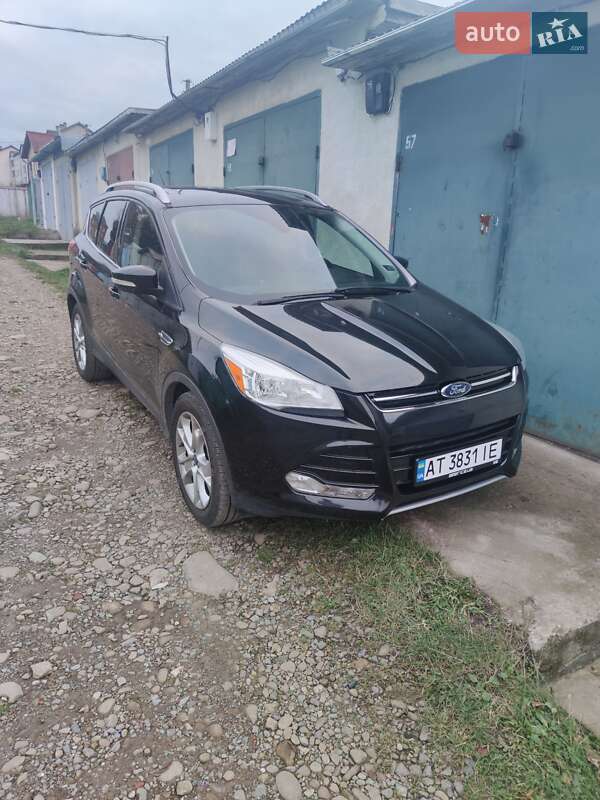Внедорожник / Кроссовер Ford Escape 2015 в Долине