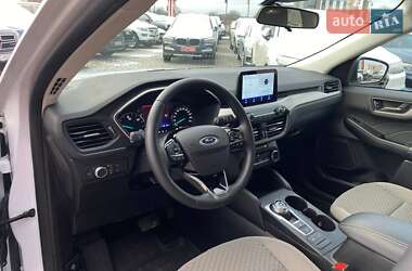 Внедорожник / Кроссовер Ford Escape 2022 в 