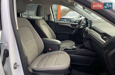 Внедорожник / Кроссовер Ford Escape 2022 в 
