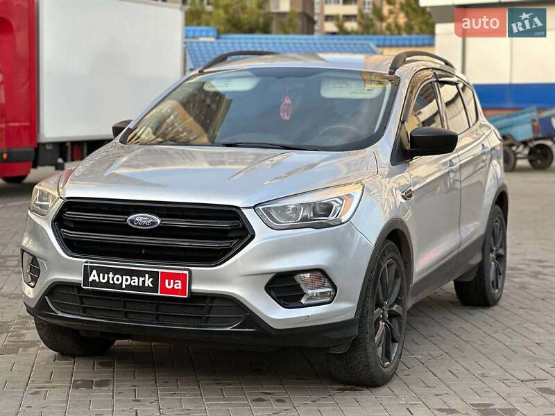 Позашляховик / Кросовер Ford Escape 2018 в Одесі