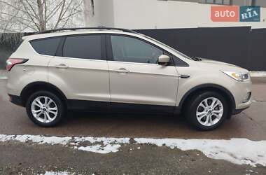 Позашляховик / Кросовер Ford Escape 2018 в Львові