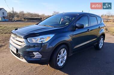 Внедорожник / Кроссовер Ford Escape 2018 в Гайсине