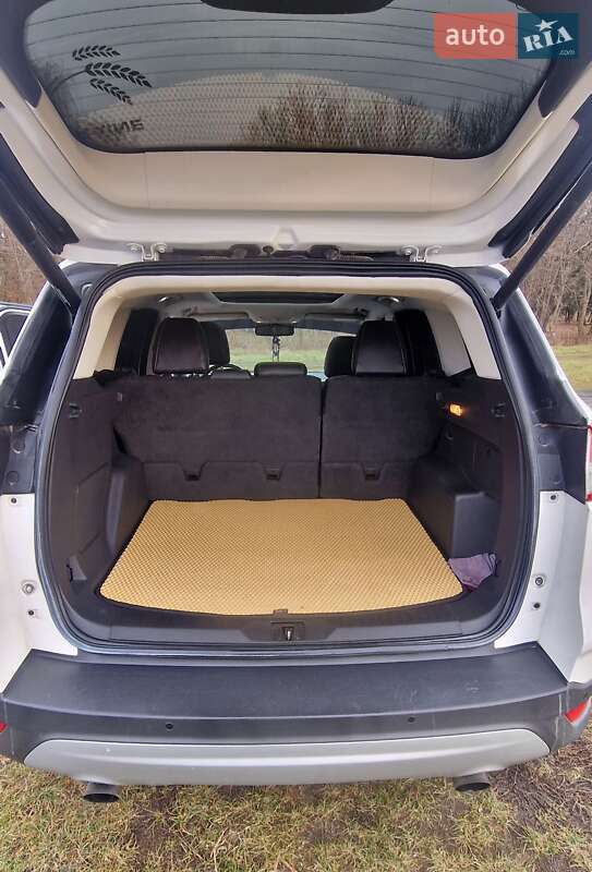 Внедорожник / Кроссовер Ford Escape 2014 в Рогатине