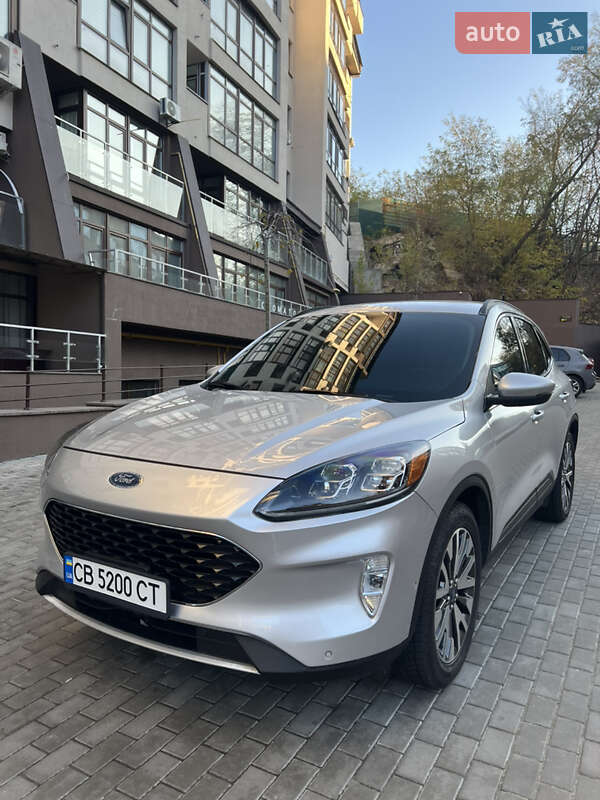 Внедорожник / Кроссовер Ford Escape 2020 в Киеве