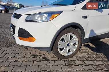 Внедорожник / Кроссовер Ford Escape 2015 в Черновцах