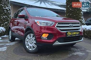 Позашляховик / Кросовер Ford Escape 2017 в Львові