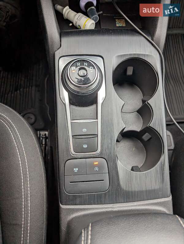 Позашляховик / Кросовер Ford Escape 2023 в Здолбуніві