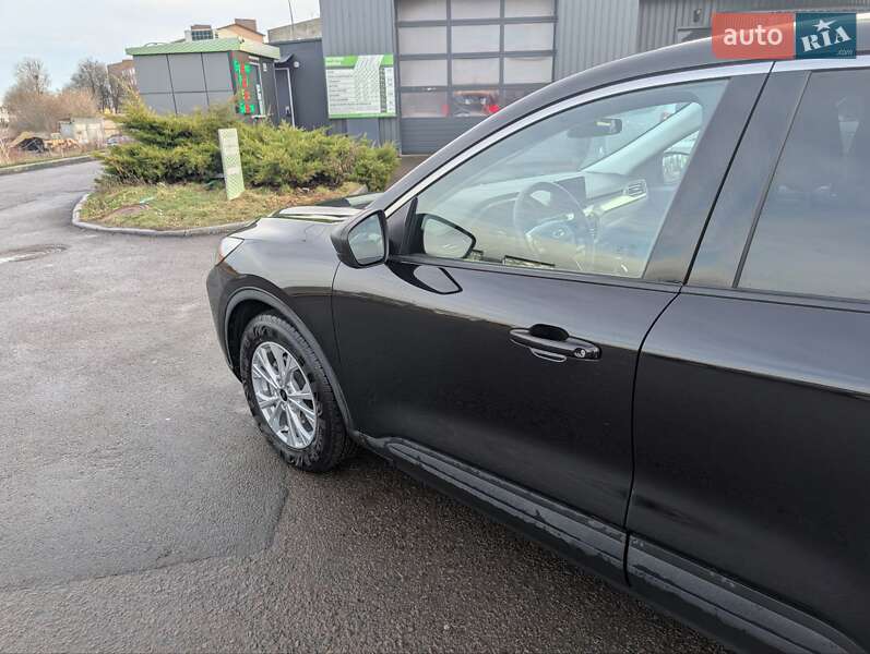 Позашляховик / Кросовер Ford Escape 2023 в Здолбуніві