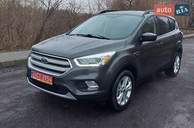 Внедорожник / Кроссовер Ford Escape 2018 в Дубно