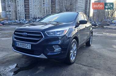 Внедорожник / Кроссовер Ford Escape 2016 в Киеве