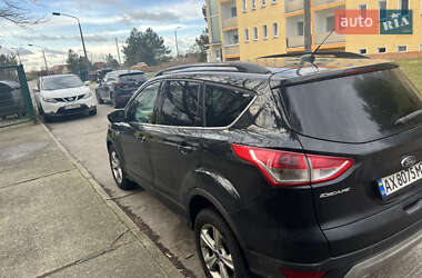 Внедорожник / Кроссовер Ford Escape 2013 в 