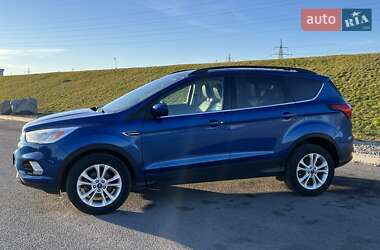 Позашляховик / Кросовер Ford Escape 2018 в Дніпрі