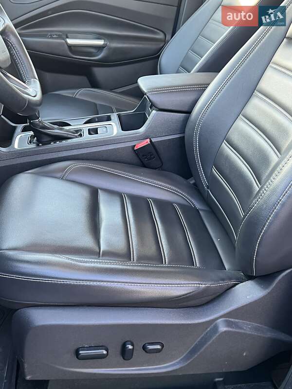 Внедорожник / Кроссовер Ford Escape 2018 в Днепре