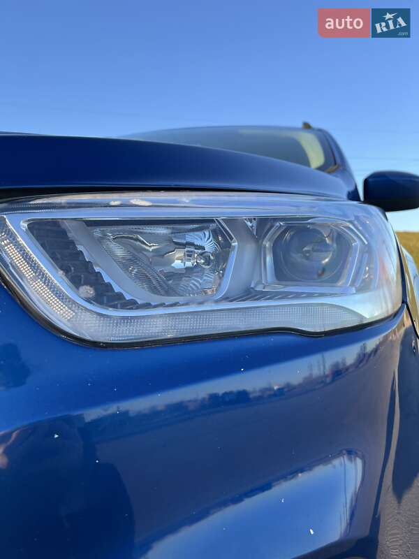 Внедорожник / Кроссовер Ford Escape 2018 в Днепре