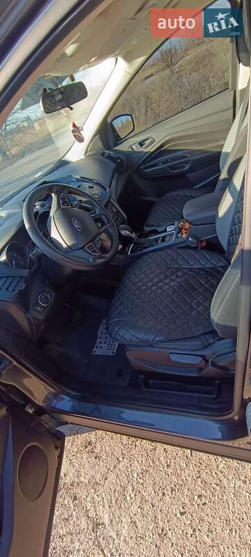 Внедорожник / Кроссовер Ford Escape 2017 в Мироновке
