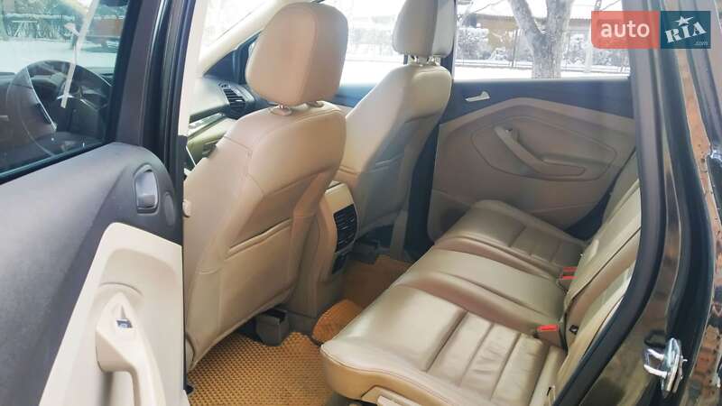 Внедорожник / Кроссовер Ford Escape 2015 в Косове фото 31 Внедорожник / Кроссовер Ford Escape 2015 в Косове