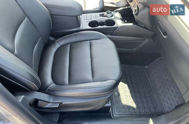 Внедорожник / Кроссовер Ford Escape 2022 в 