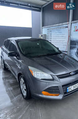 Внедорожник / Кроссовер Ford Escape 2012 в 