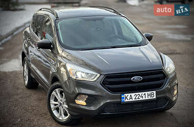 Позашляховик / Кросовер Ford Escape 2017 в Києві