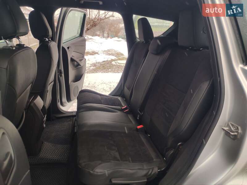 Внедорожник / Кроссовер Ford Escape 2017 в Лозовой