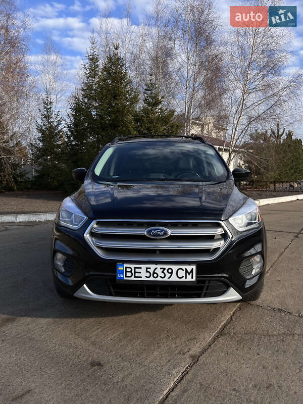 Внедорожник / Кроссовер Ford Escape 2017 в Южноукраинске