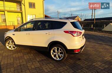 Внедорожник / Кроссовер Ford Escape 2016 в 
