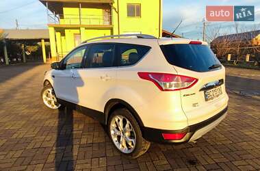 Внедорожник / Кроссовер Ford Escape 2016 в 