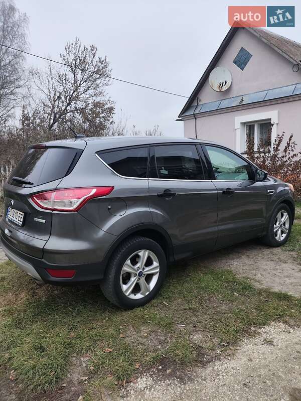 Внедорожник / Кроссовер Ford Escape 2013 в Кременце
