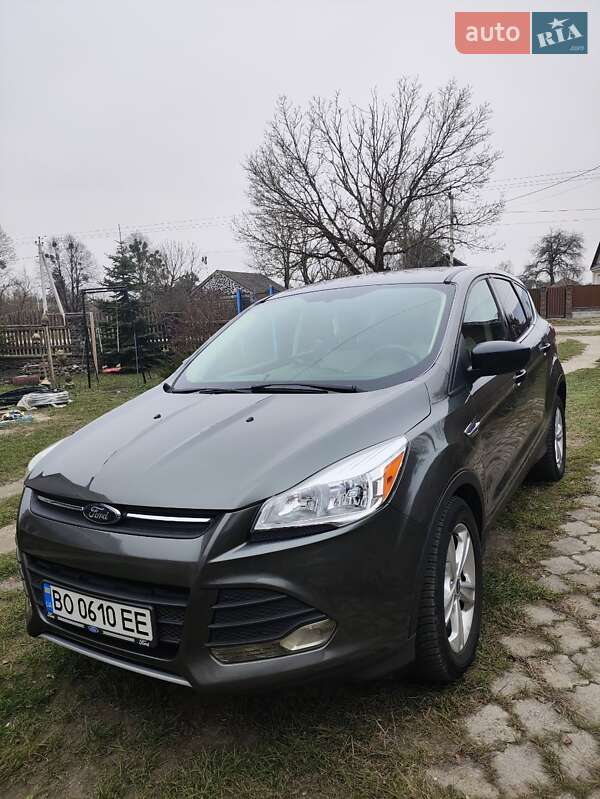 Внедорожник / Кроссовер Ford Escape 2013 в Кременце