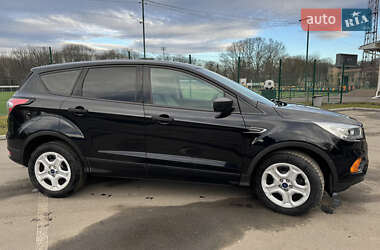 Внедорожник / Кроссовер Ford Escape 2016 в 